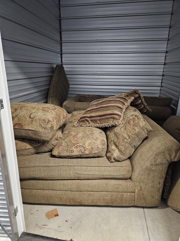 Storage Unit Auction in Longmont, CO at Guardian Storage Longmont